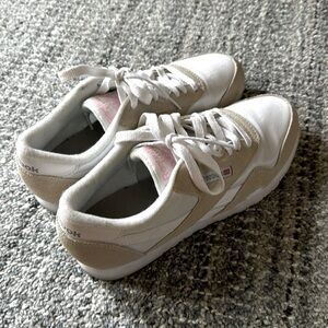 Reebok classic sneakers!